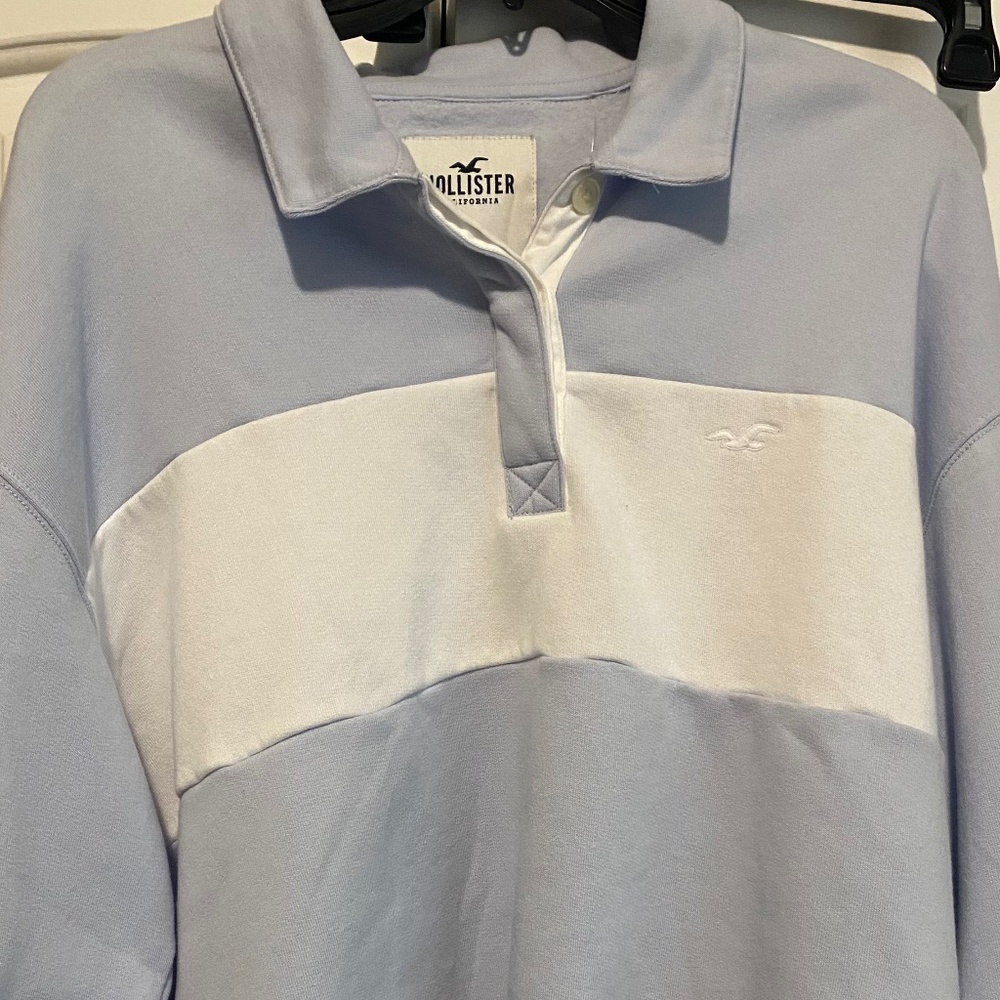 Hollister sweatshirt